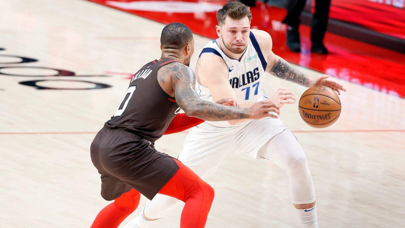 Dallas gana de paliza a los Blazers con un Doncic imparable