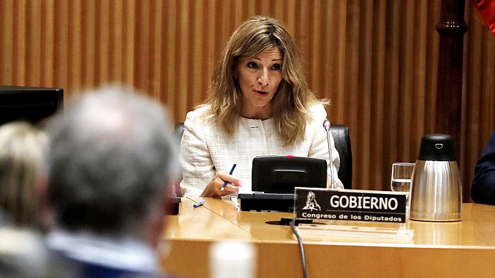 Un diputado del PP dice a Díaz que en Podemos "las mujeres solo suben en el escalafón si se agarran bien fuerte a una coleta"