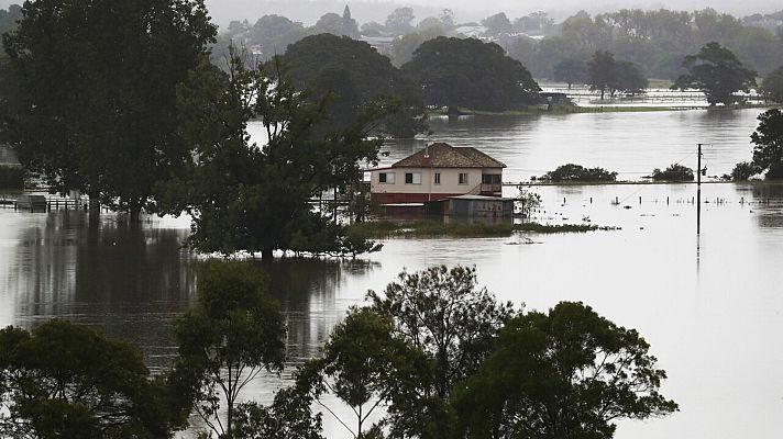 Telediario 1 - Las mayores inundaciones en el este de Australia en 60 años