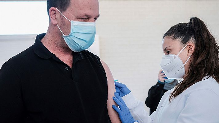 La tarde en 24h - Si alguien se niega a vacunarse con AstraZeneca, "no se vacunaría"