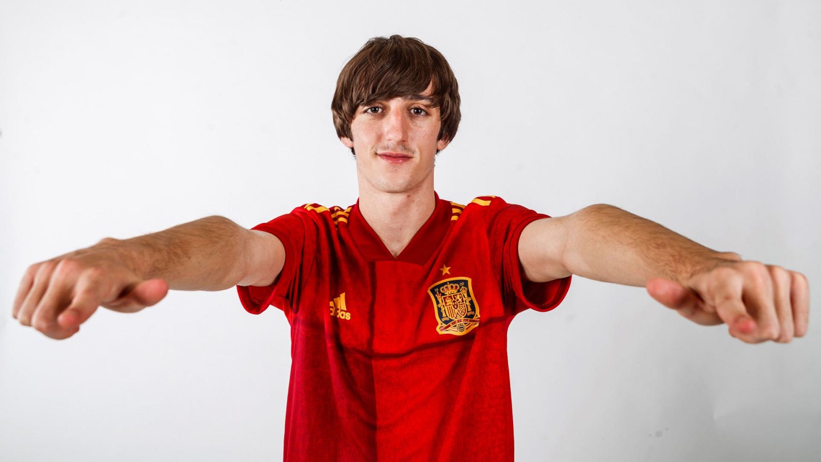 Bryan Gil, de Barbate a la selección. Así nace una estrella | Ver