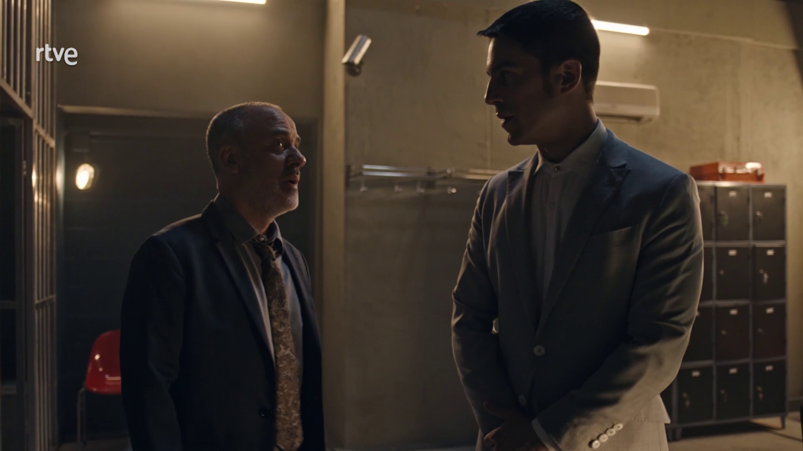 Estoy vivo - Así comienza el tercer capítulo de la cuarta temporada