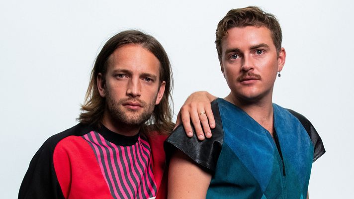 Eurovisión 2021 - Fyr & Flamme, de Dinamarca:  \"Øve os på hinanden\" (Videoclip oficial)