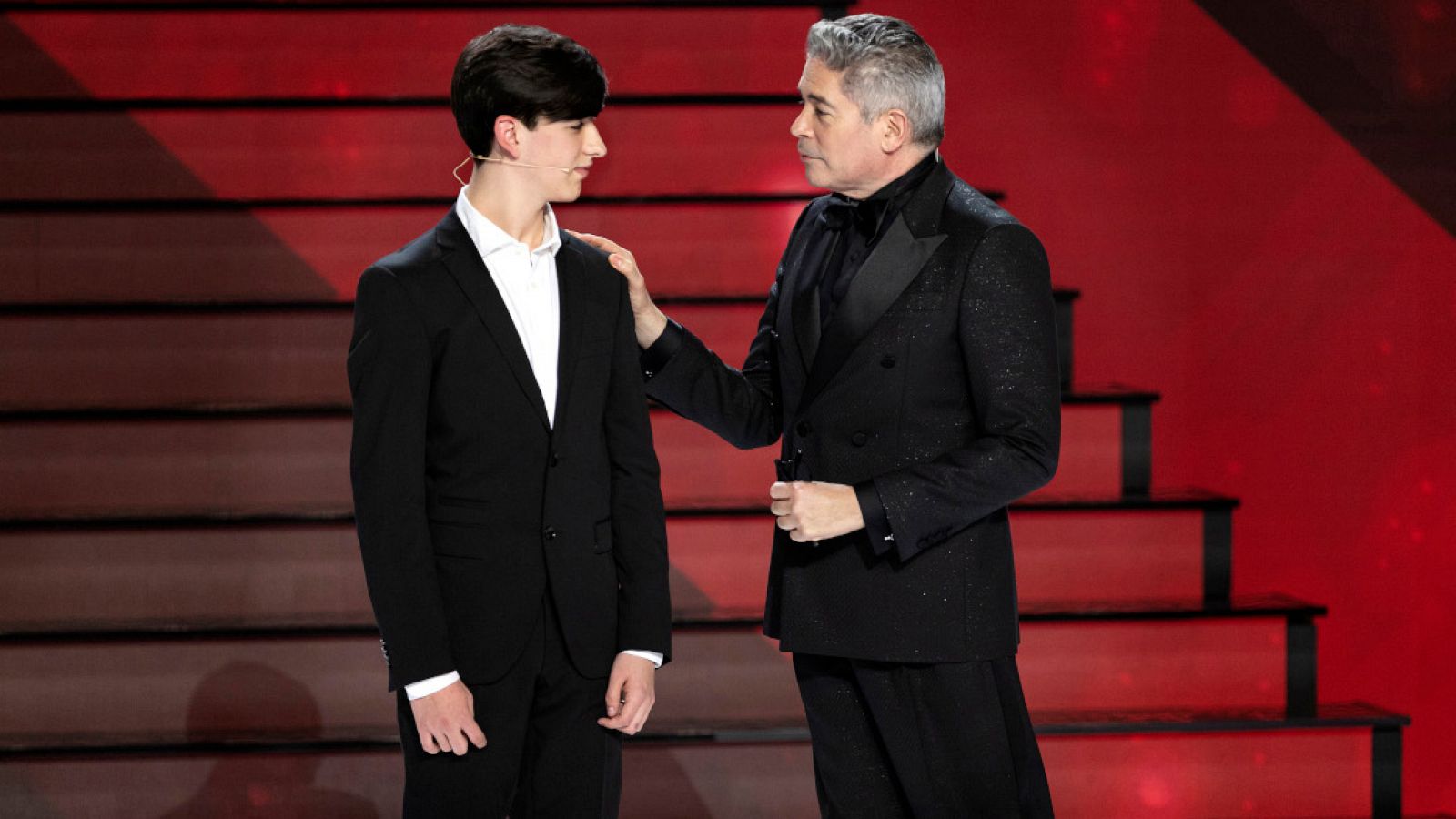 La Orquesta Sinfónica interpretra la BSO de Capitán América | Ver