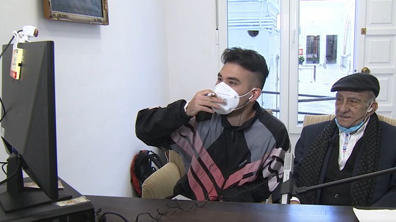 Profesor de flamenco a los 87 años y por videollamada | Ver