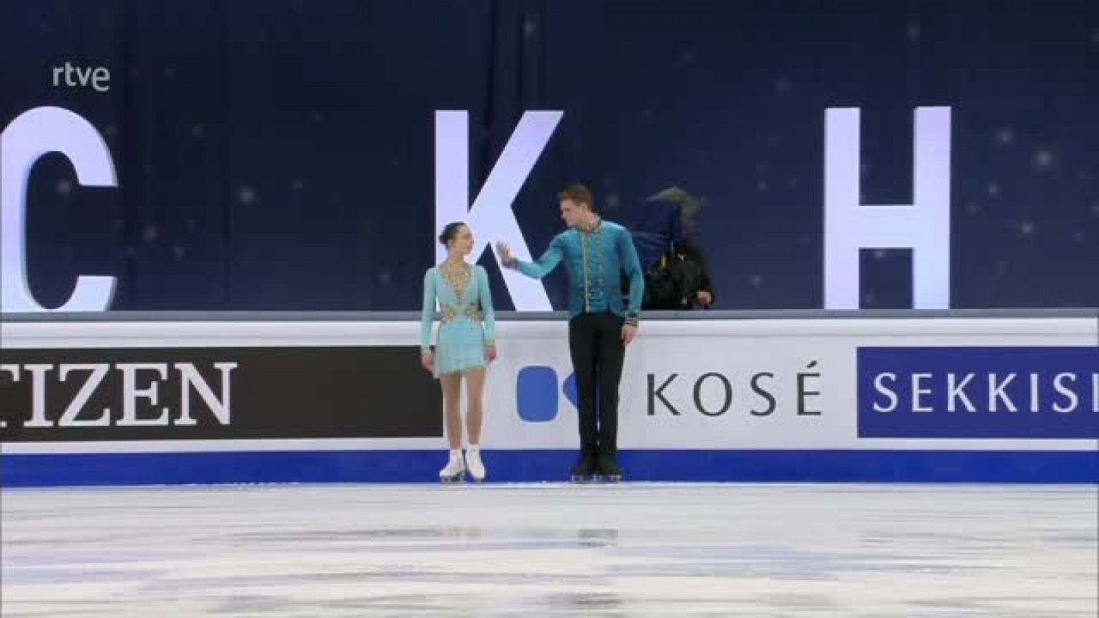 Mundial de patinaje: Boikova/Kozlovskii mandan programa corto