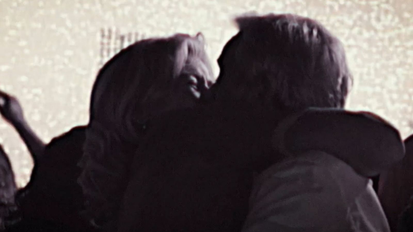 El beso de reconciliación de Antonio y Merche