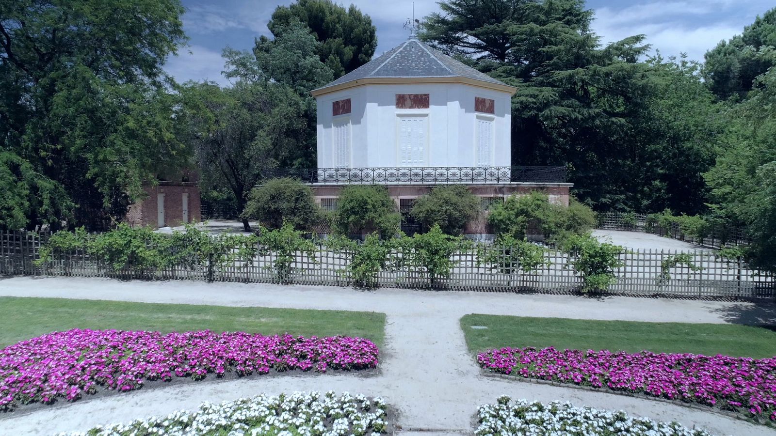 Jardines con historia - Madrid: El Capricho - Documental en RTVE