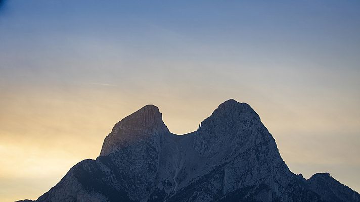 En Canarias, calima e intervalos de viento fuerte