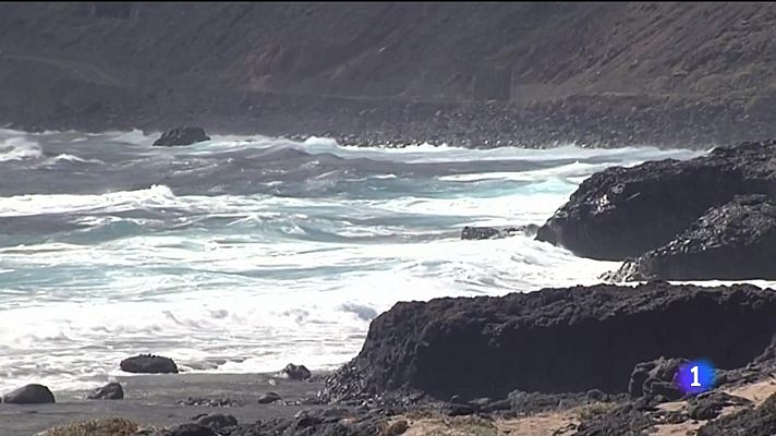 Telecanarias - 200 kilos de hachís a la deriva en la isla de El Hierro