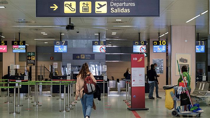 Telediario 1 - Los vuelos internacionales aumentan en Semana Santa ante las restricciones