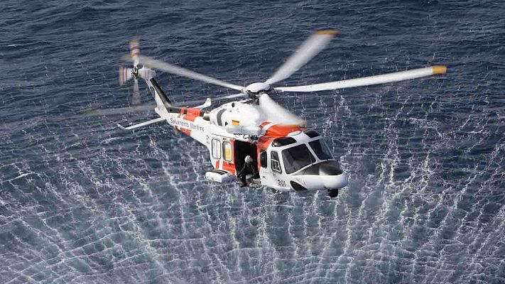 Informativo 24h - Dos muertos y nueve desaparecidos al volcar una patera en Murcia