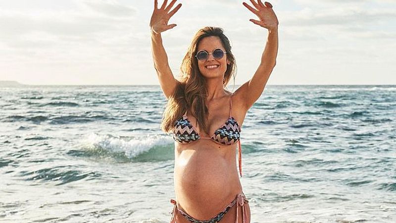 Ariadne Artiles, impresionante posado a dias de ser mamá de gemelas