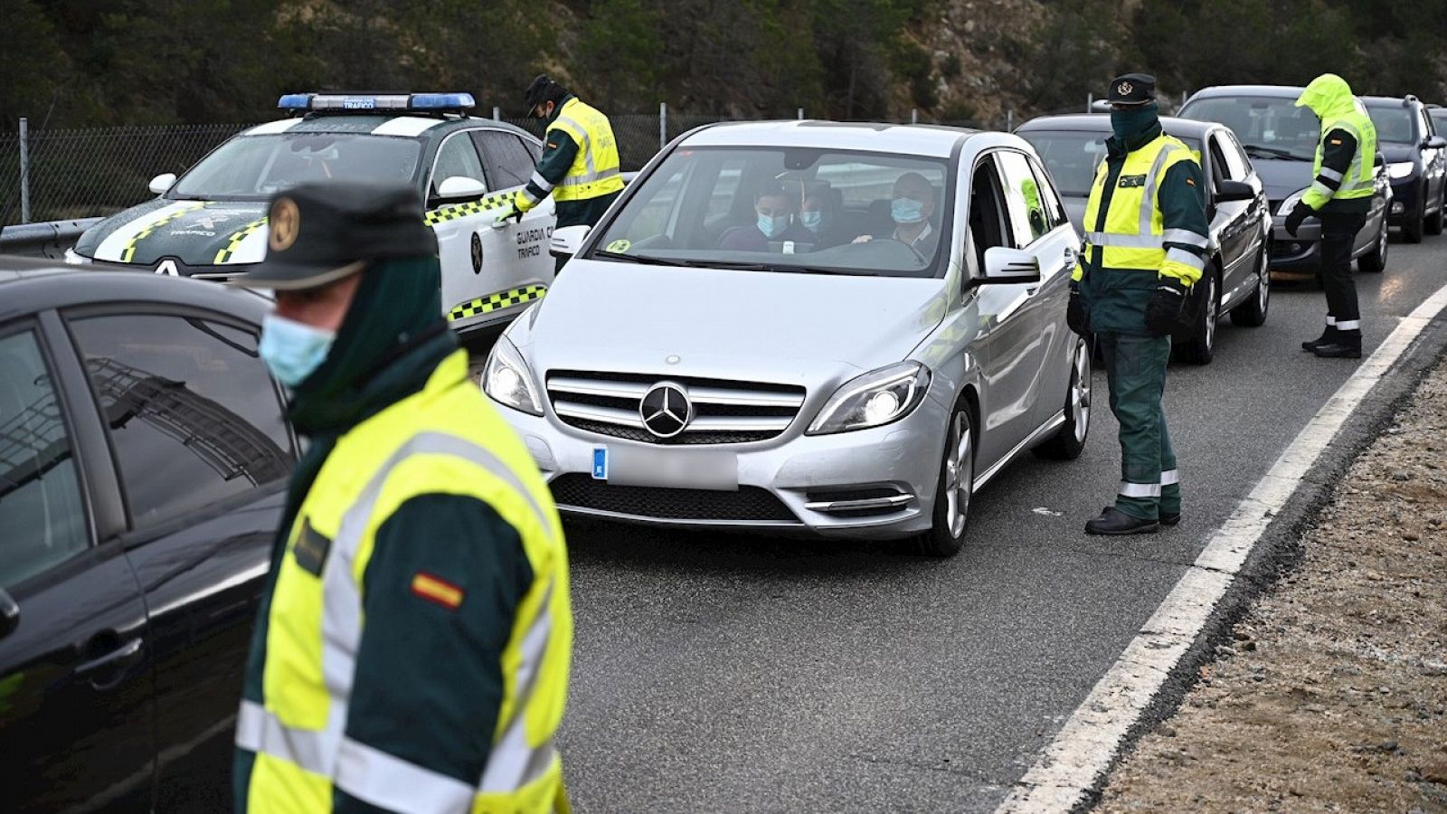 Las excusas para saltarse el cierre perimetral en Semana Santa