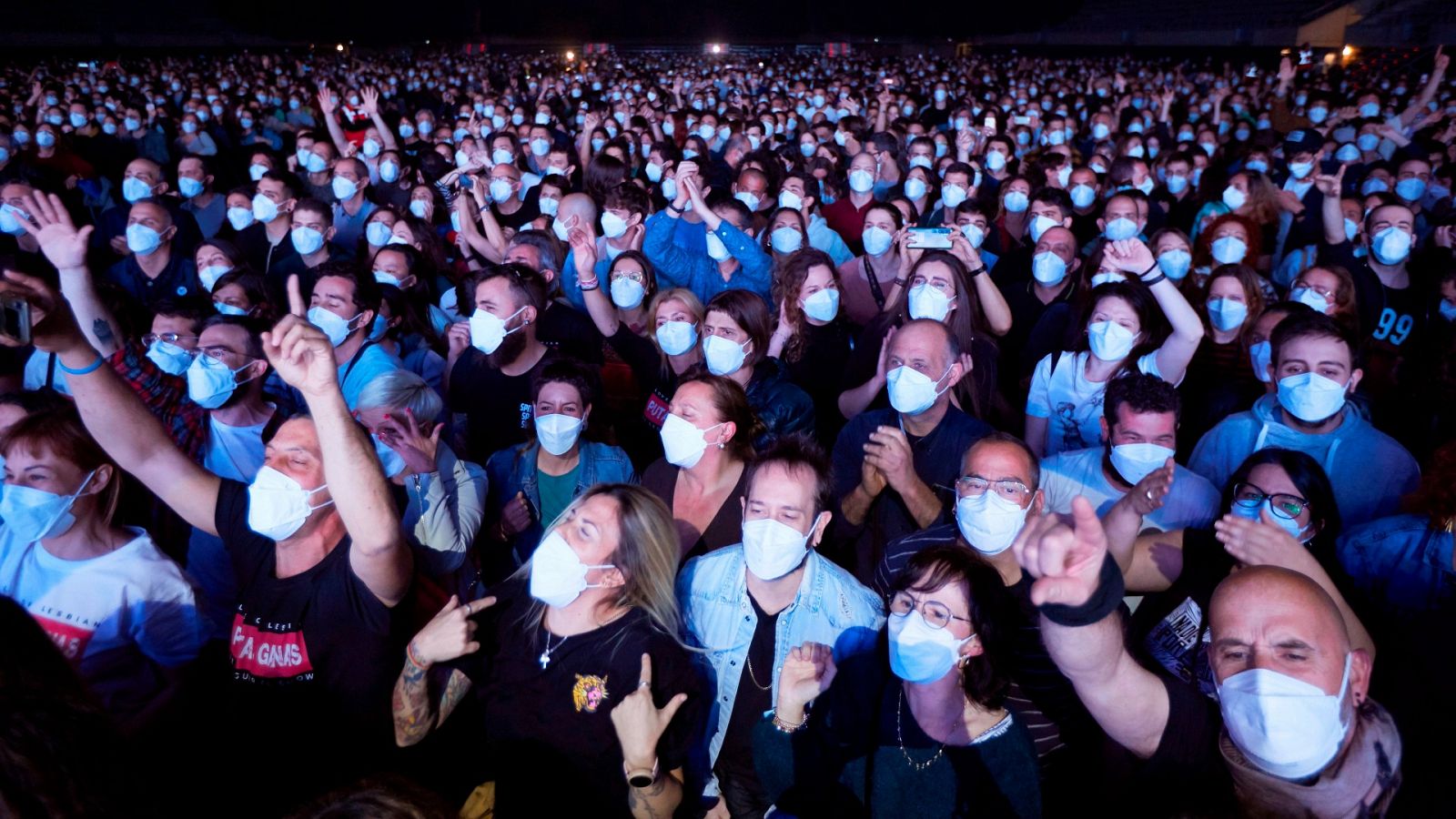 Coronavirus | 5.000 personas asisten a un concierto en pandemia