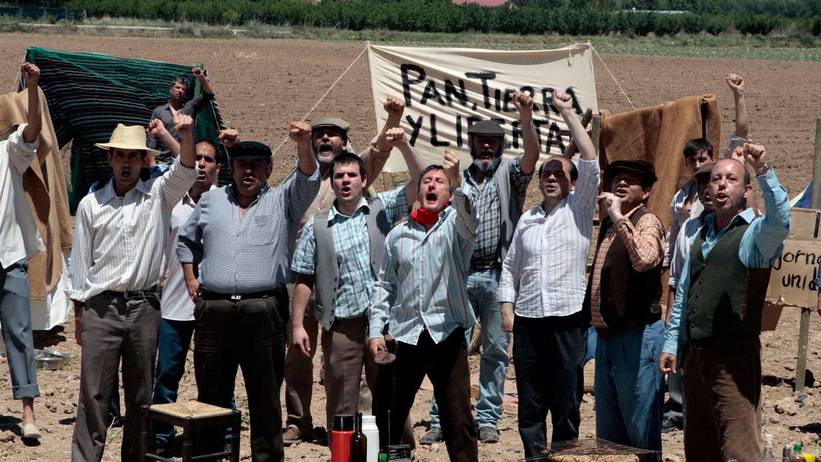 Cuéntame cómo pasó - T11 - Episodio 2: ¡Que vienen, que ya están aquí! - Ver Ahora