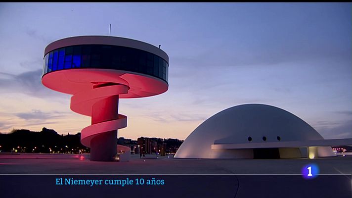 Oscar Niemeyer calificó el Centro Cultural de Avilés como la obra más importante fuera de Brasil
