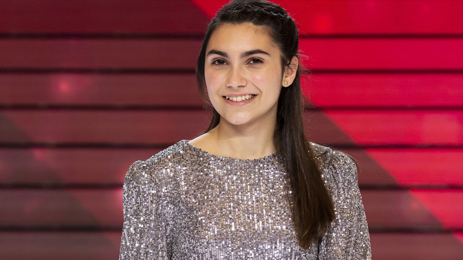 Lorena entusiasma con su versión de "Hero" de Mariah Carey | Ver