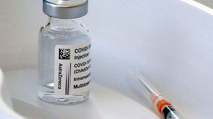 ¿Cómo funciona la vacuna de AstraZeneca contra el coronavirus? Lo explica el inmunólogo Alfredo Corell