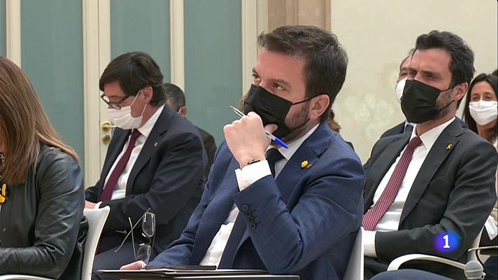 L'Informatiu - Pere Aragonès avisa Puigdemont que vol un govern "sense substitucions ni tuteles"