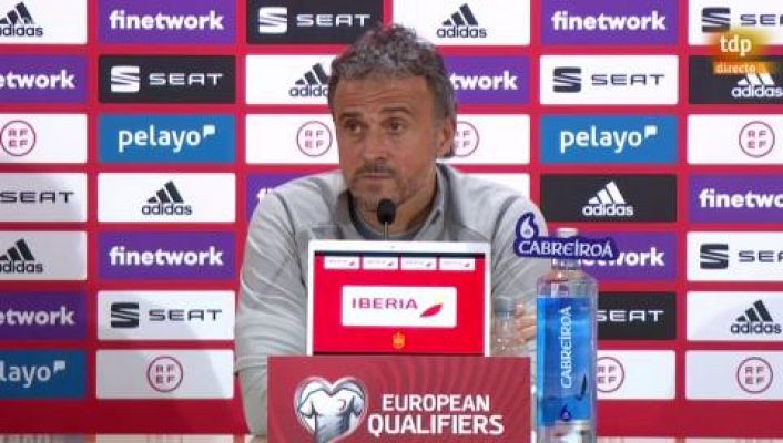 Luis Enrique no hace el XI "al gusto de Pepe o Lucas"