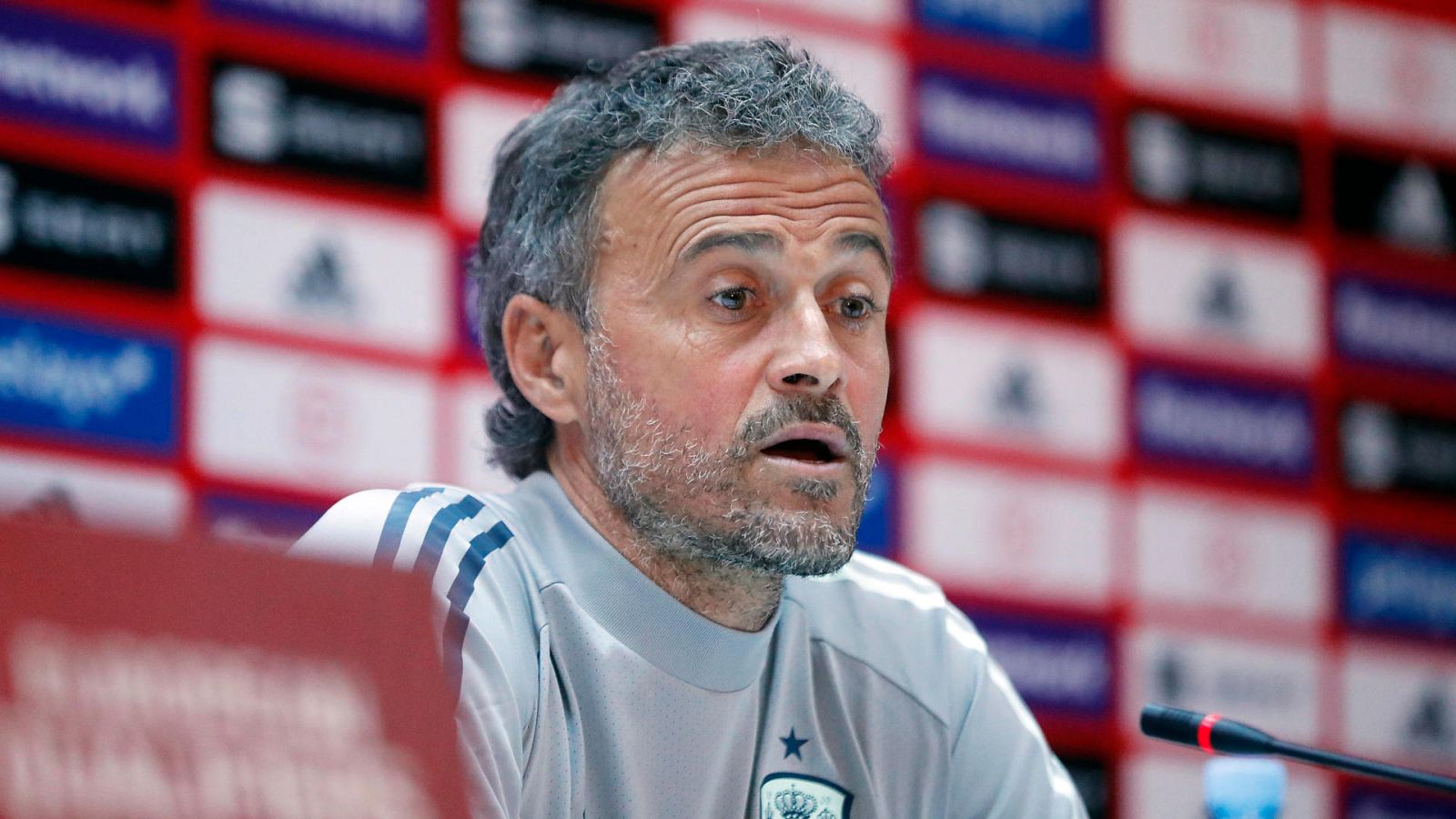 Luis Enrique: "No puedo dedicir el once en función de lo que quieran Pepe, Manolo o Lucas"