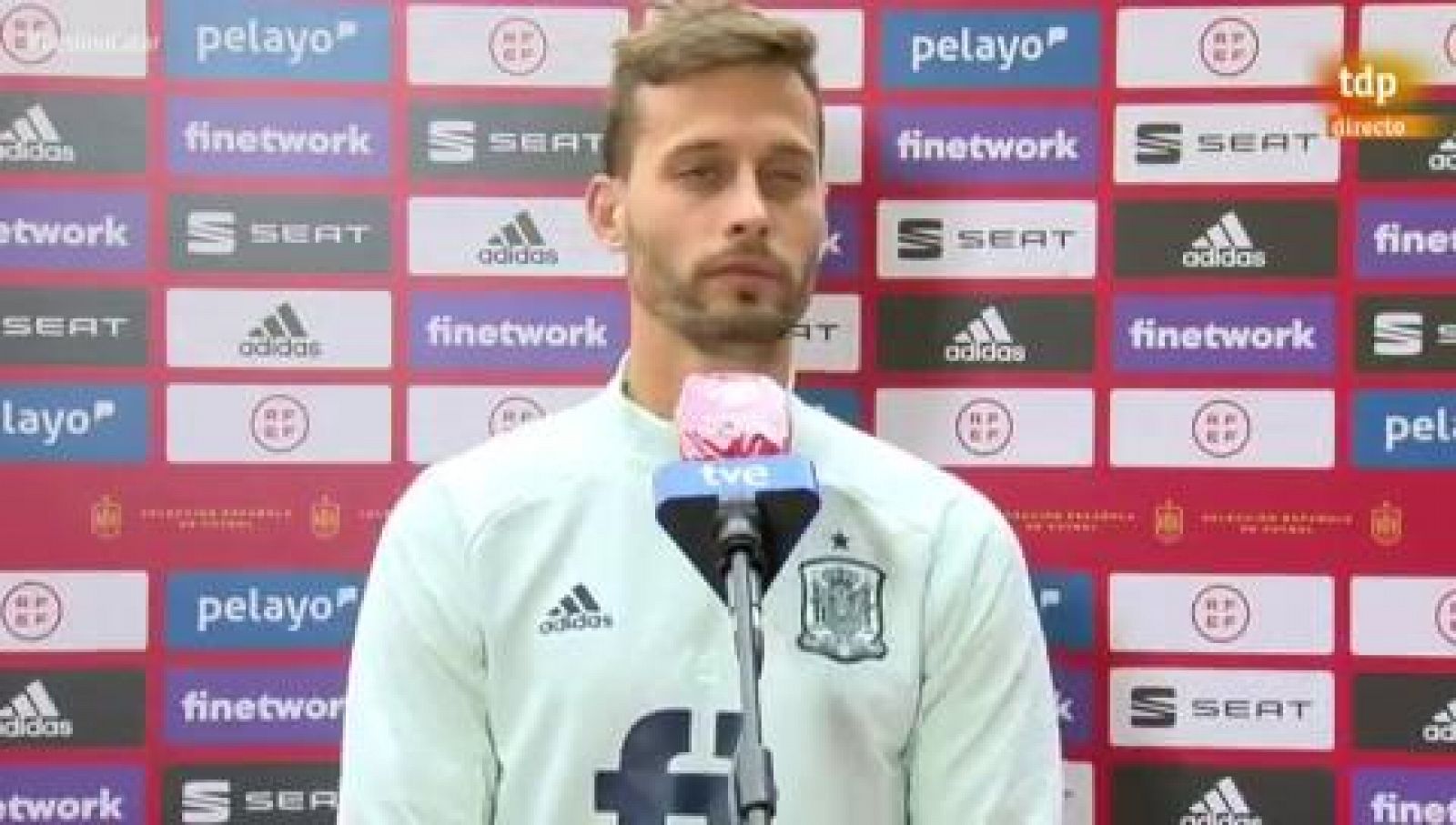 Sergio Canales: "Cualquiera puede entrar en el once y eso nos hace estar alerta"