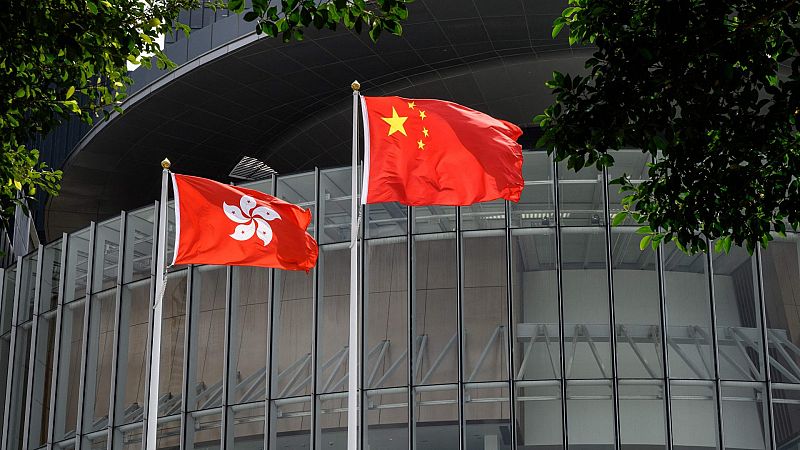 China aumenta su control sobre Hong Kong con una reforma electoral