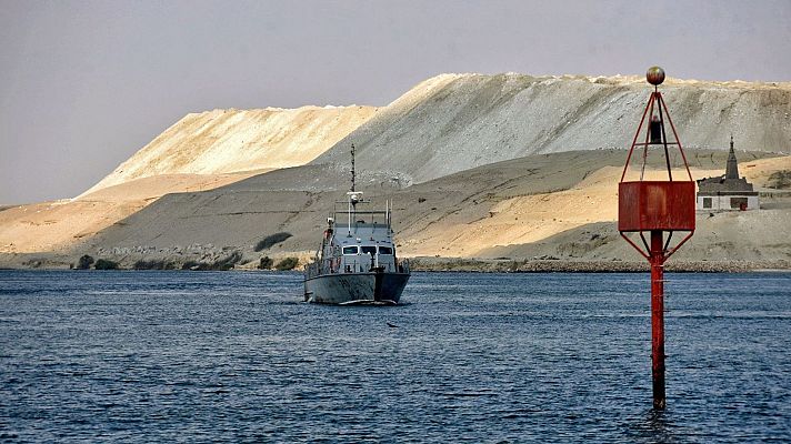 Telediario 1 - El desbloqueo del Canal de Suez amenaza con generar un tapón en puertos españoles