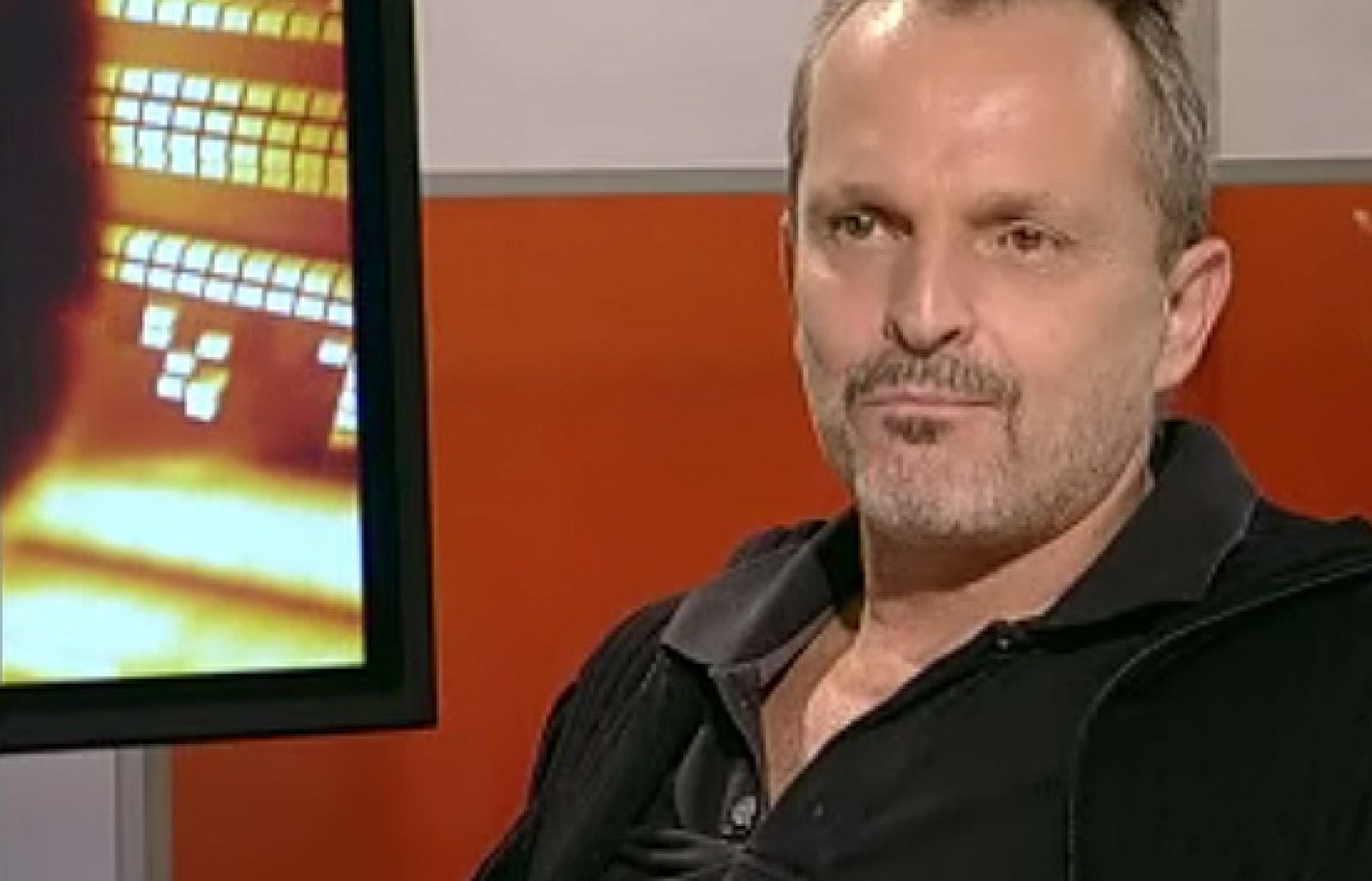 Desayunos - Bosé defiende el concierto de Juanes - Los desayunos | Ver