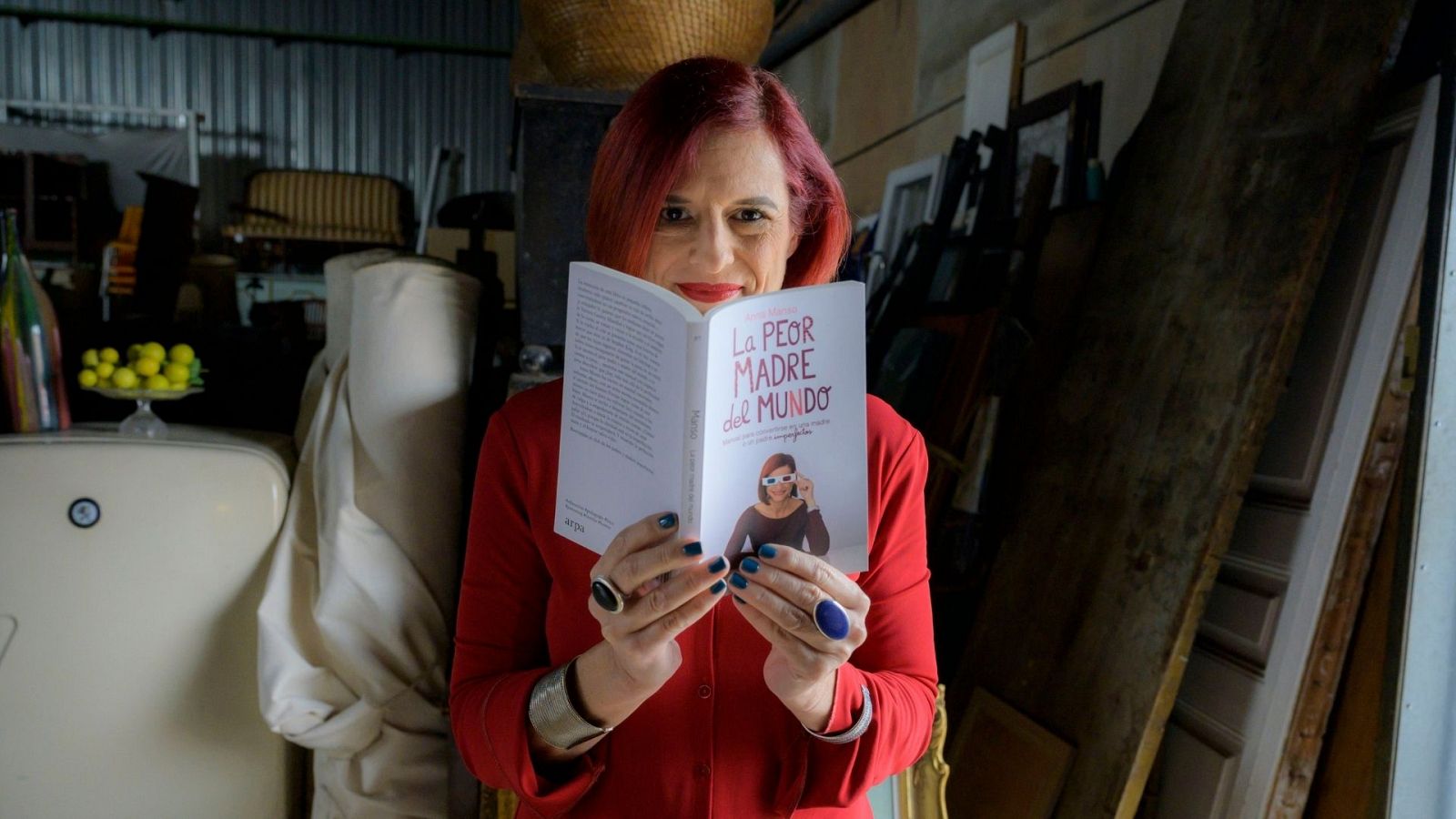 Anna Cler conversa a Noms Propis amb l'escriptora i guionista Anna Manso