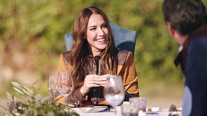 Mónica Naranjo es la anfitriona secreta de Girona