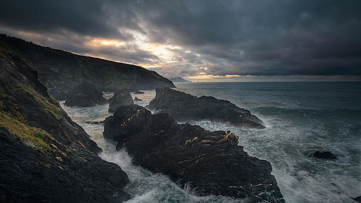 Probabilidad de chubascos y tormentas localmente fuertes en el interior de Galicia