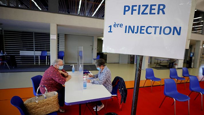 Telediario 1 - Europa, tres meses de polémicas con la vacuna