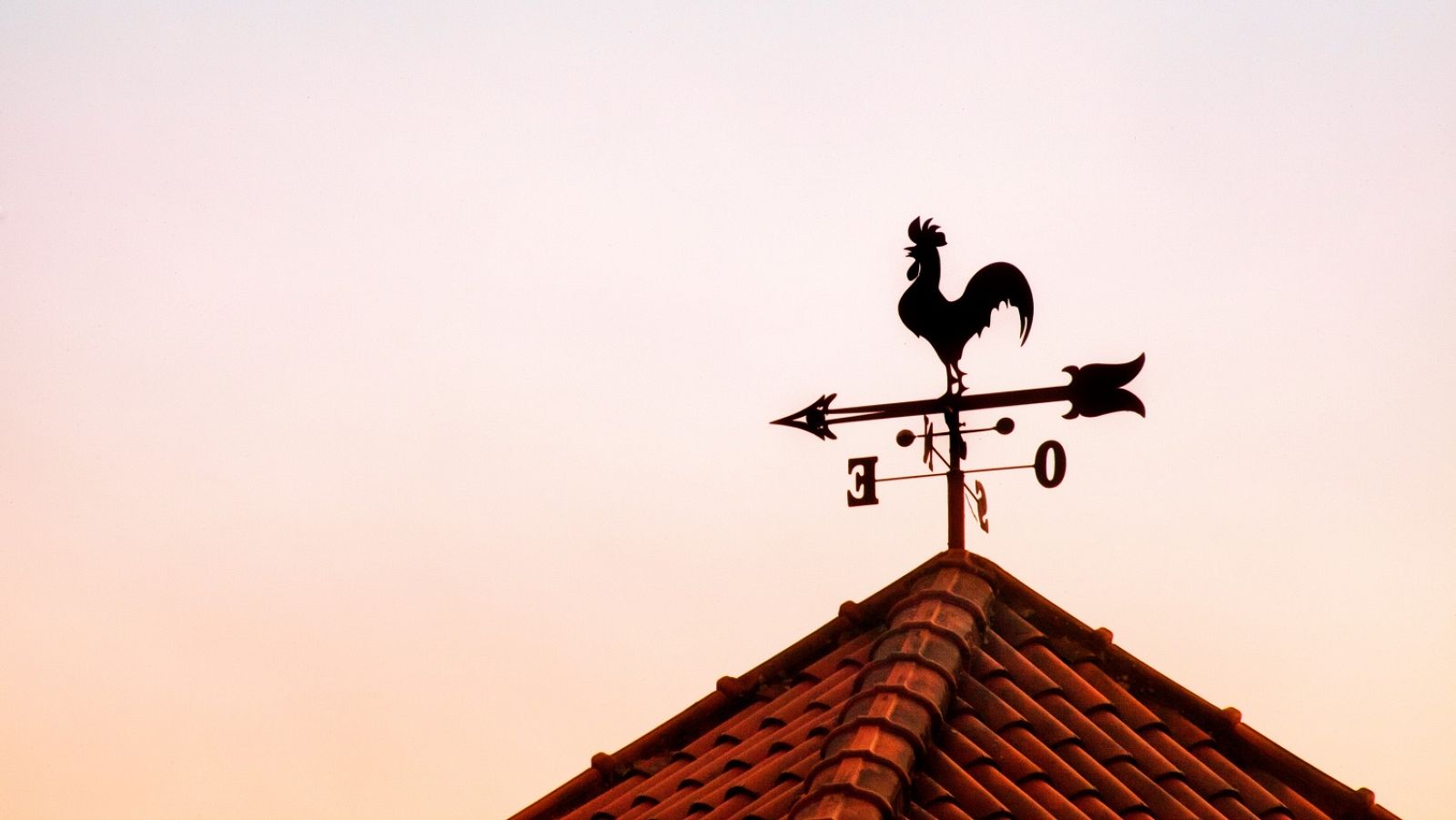 Intervalos de viento fuerte en el litoral noroeste de Galicia y el Ampurdán - Ver ahora