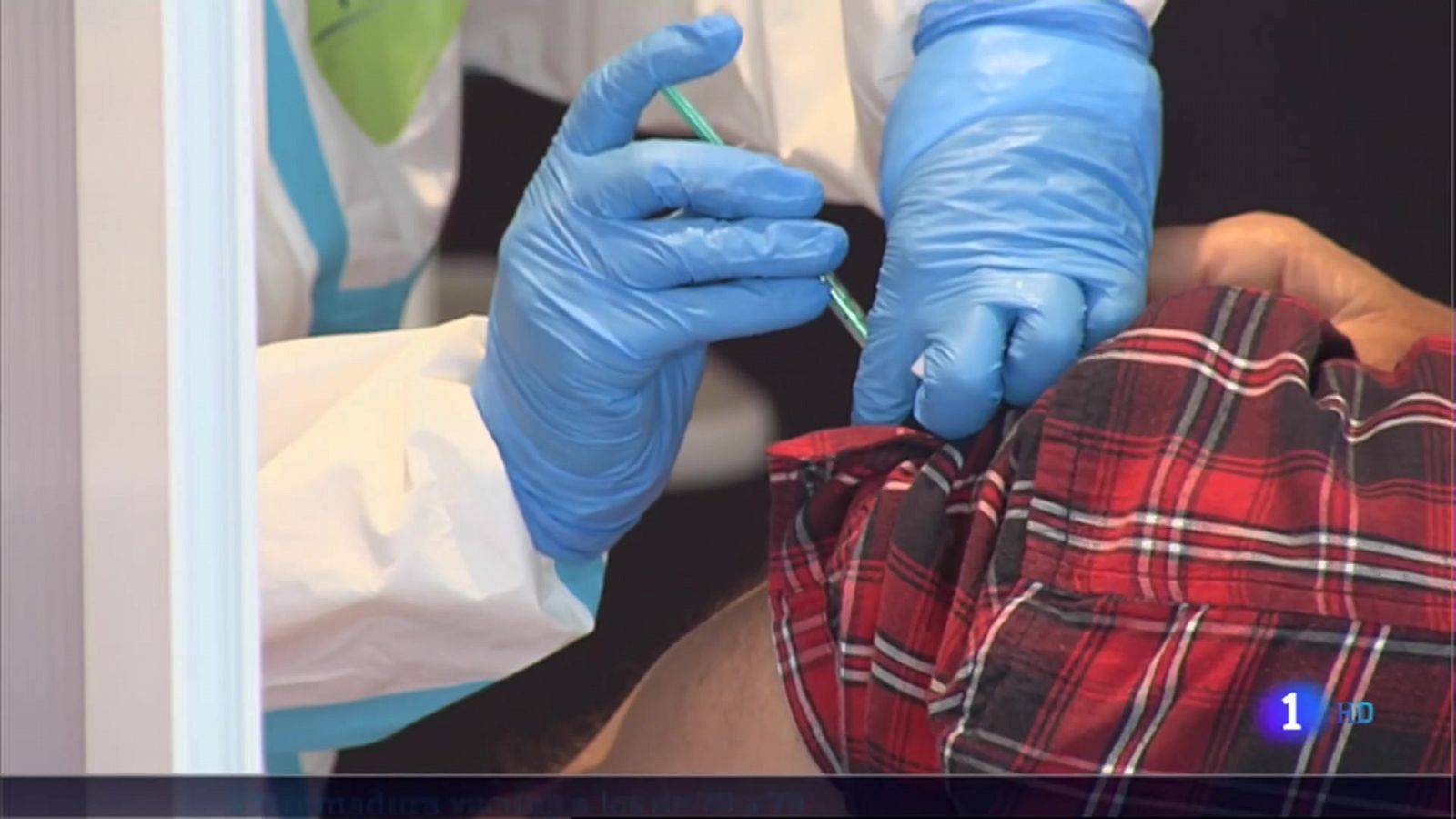 Extremadura vacuna a las personas de 70 a 79 años - 05/04/2021