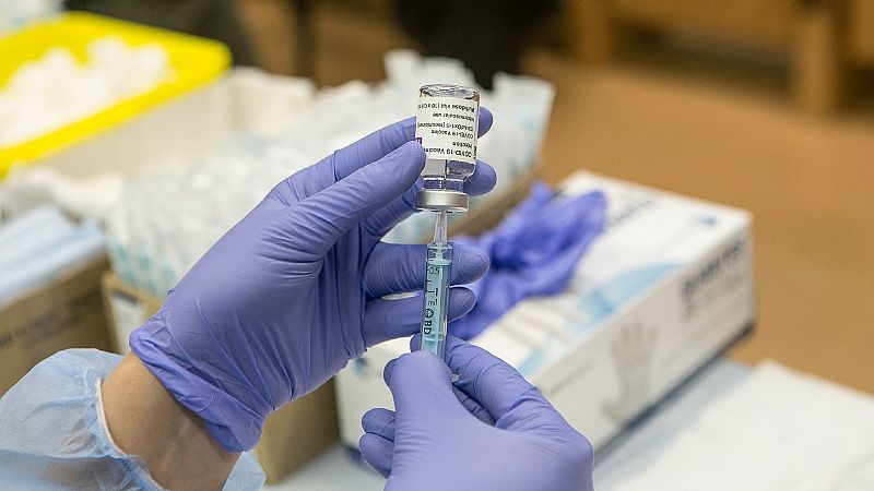 As vacinas da Covid están sendo un tratamento eficaz para os pacientes  con sintomas persistentes no tempo