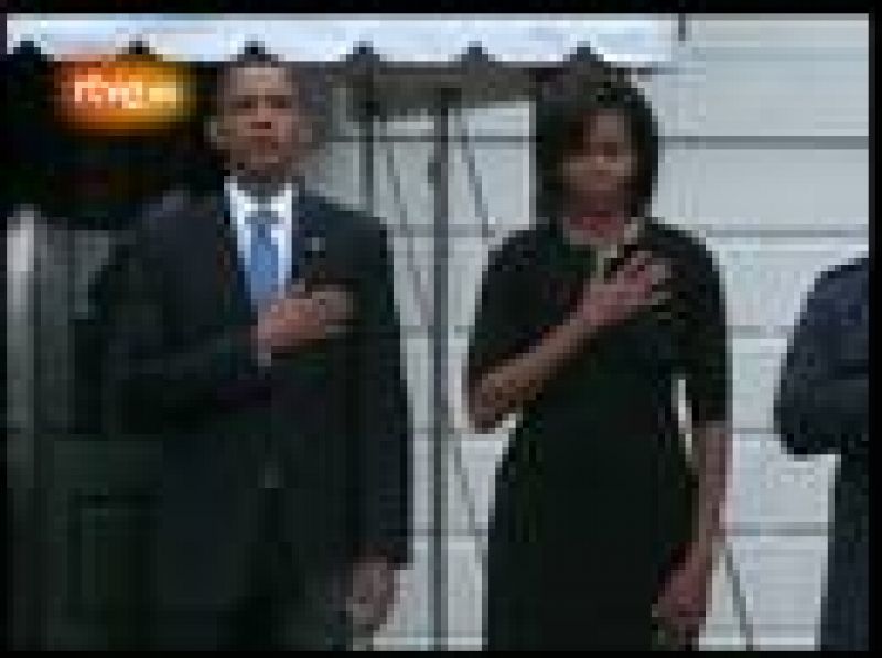 Obama conmemora su primer 11-S como presidente con un minuto de silencio.  
