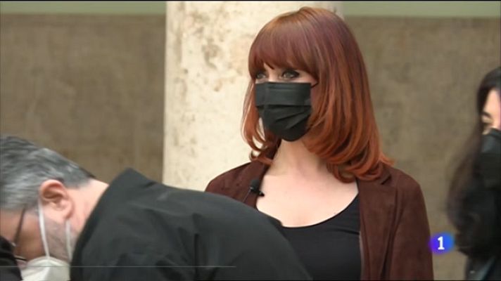 L'informatiu - Comunitat Valenciana - Paula Bonet vuelve a la pintura en La Nau de Valencia