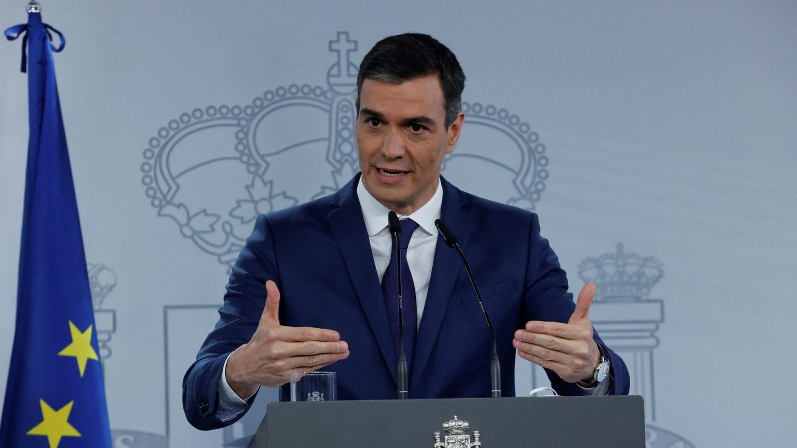 Sánchez pide a Madrid "responsabilidad" tras conocerse que exploró la posibilidad de comprar la vacuna rusa Sputnik V 