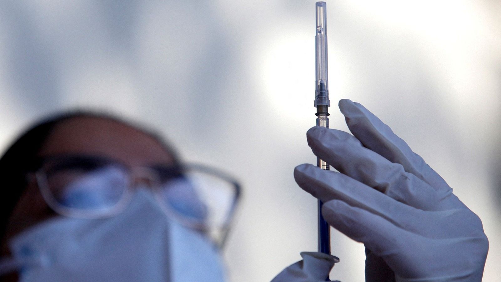 "Liberar las patentes no va a tener mucho efecto" | Ver