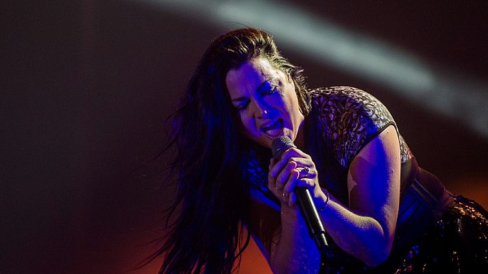 Telediario 1 - Evanescence regresa a la 'realidad' con nuevo disco: 'The Bitter Truth'