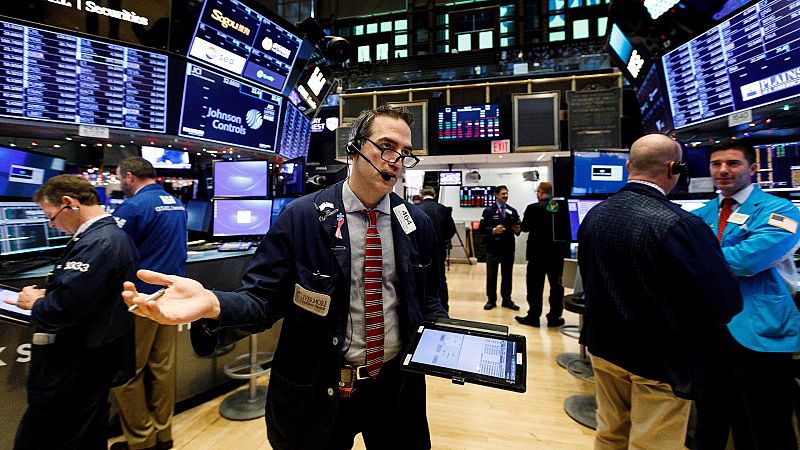 Una encuesta de Goldman Sachs evidencia el abuso laboral sobre varios analistas de Wall Street