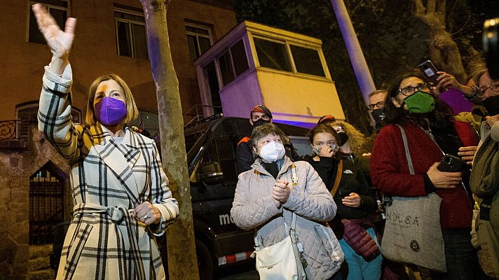 Telediario 1 - Carme Forcadell y Dolors Bassa ingresan de nuevo en prisión