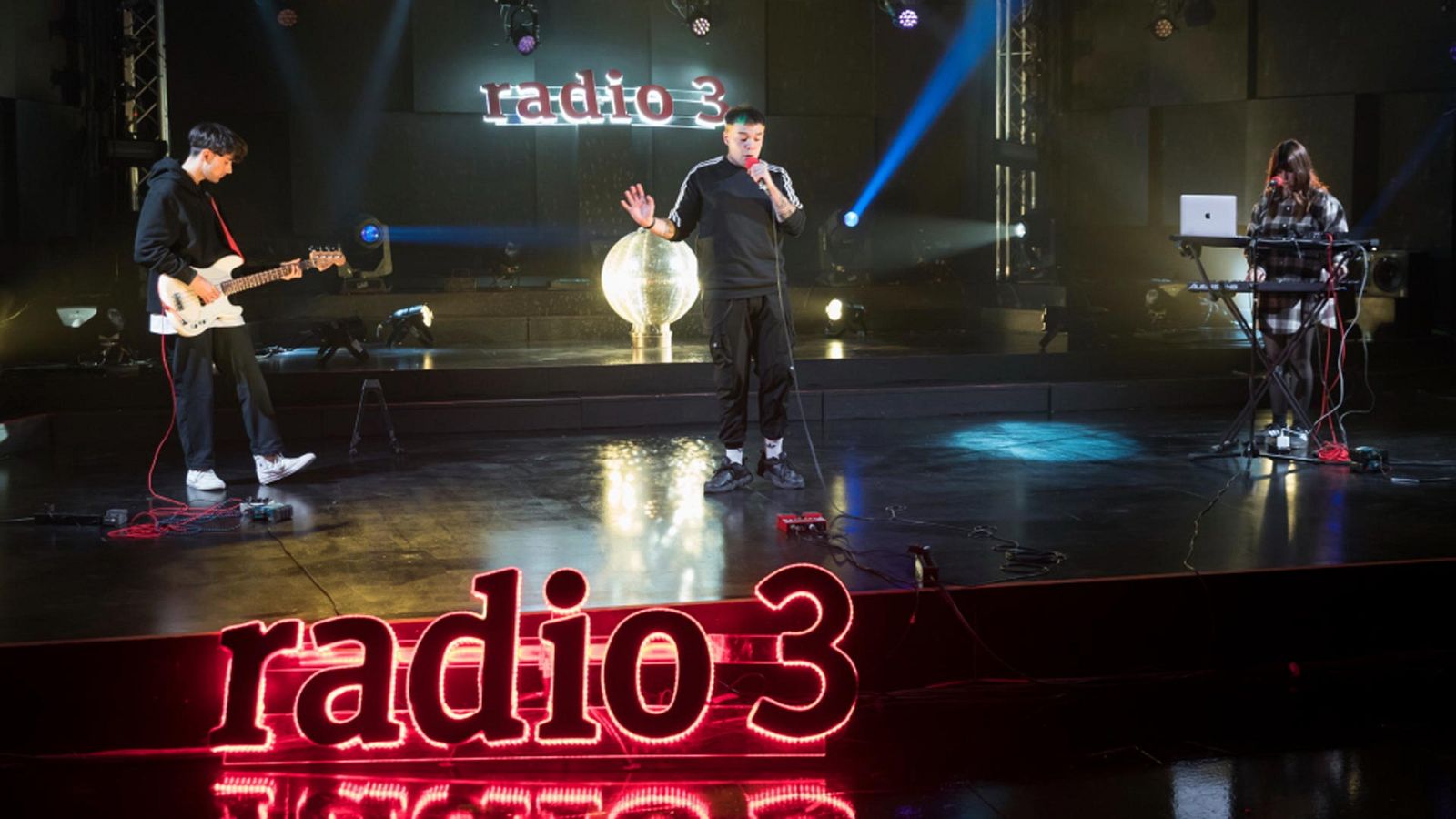 Los conciertos de Radio 3 - VVV [Trippin'You] - ver ahora