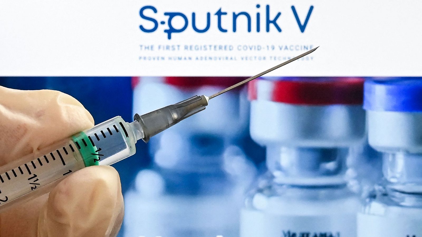 Díaz Ayuso defiende sus gestiones sobre la vacuna rusa Sputnik V