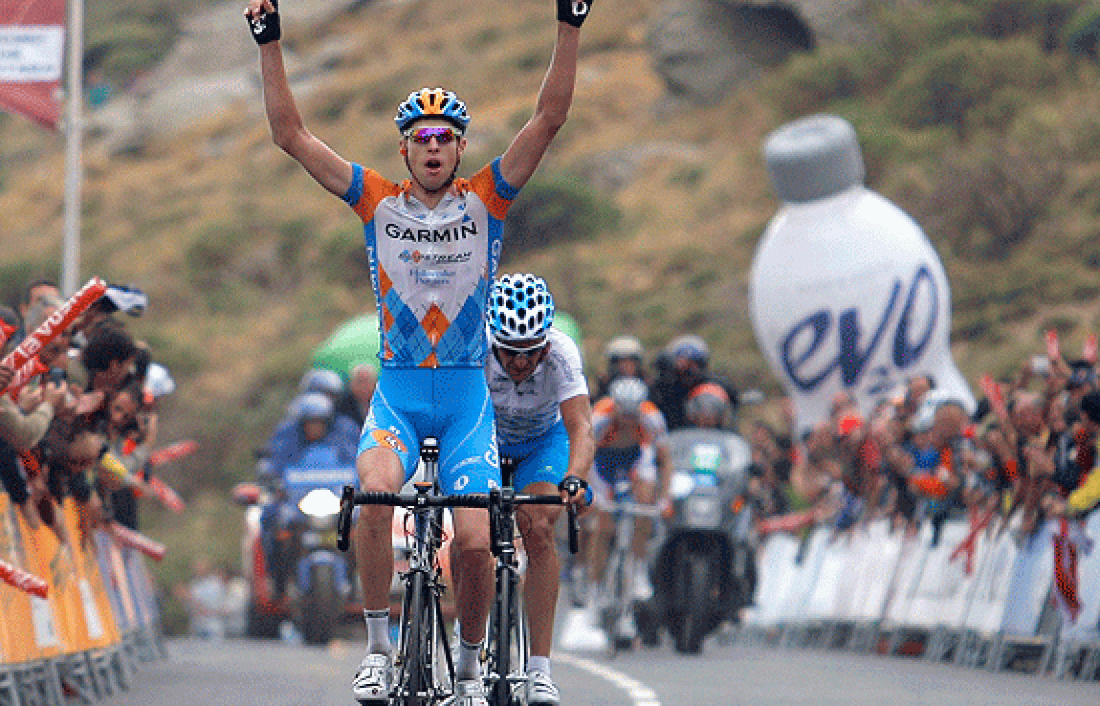 El corredor de Garmin Ryder Hesjedal ha ganado la duodécima etapa de la Vuelta a España.