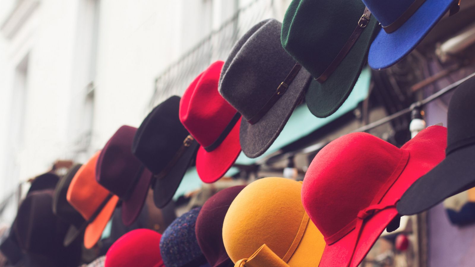 La sombrerería centenaria de la calle Sierpes 