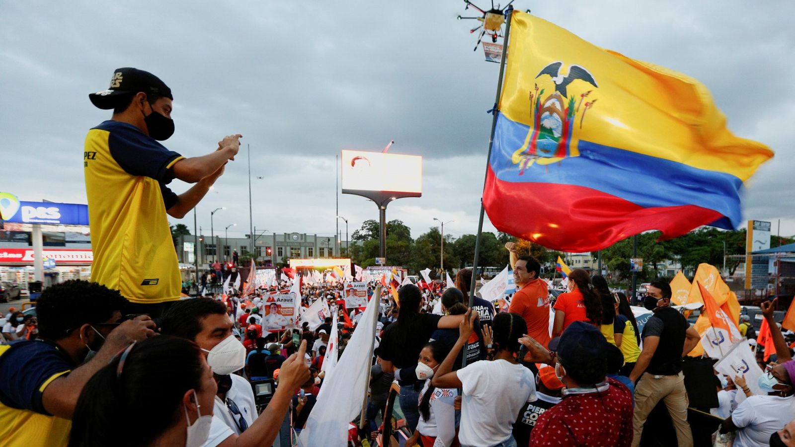 Ecuador acude a las urnas en medio de la pandemia del coronavirus