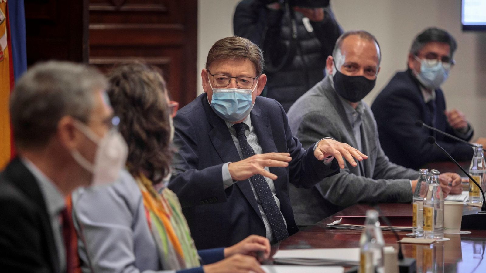 Ximo Puig asegura que no ha negociado por vacunas contra la COVID-19